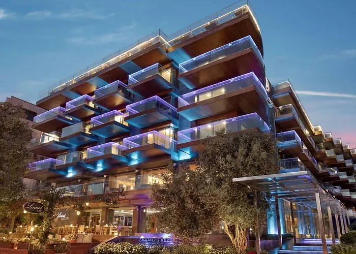 Doubletree By Hilton Kusadası