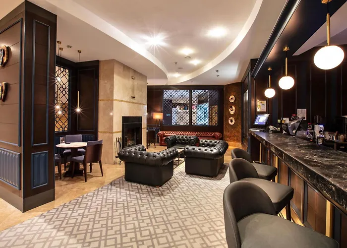 Charisma De Luxe Hotel