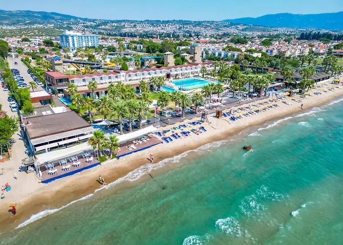 Risus Beach Resort Hotel